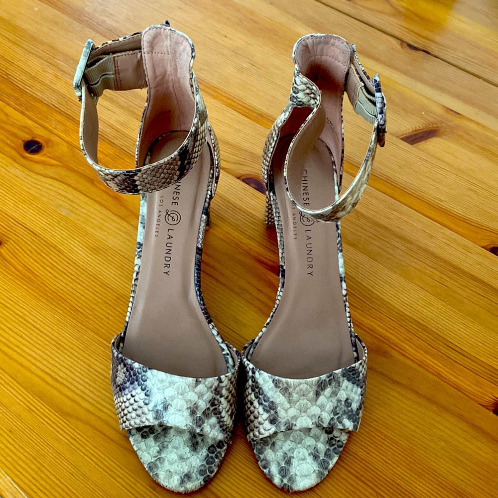 Chinese Laundry Snakeskin Heels Women’s 9.5 - Picture 1 of 4